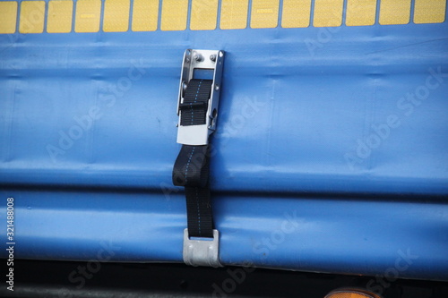 Lashing strap tarpaulin truck tensioner