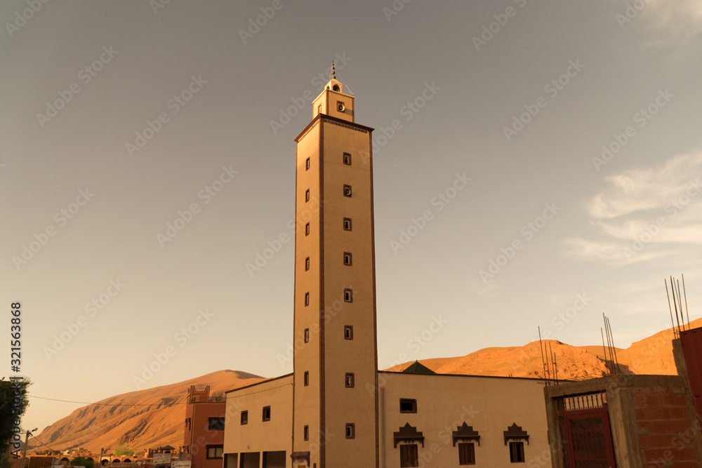 Obraz premium Mosque at Sunset in Morocco
