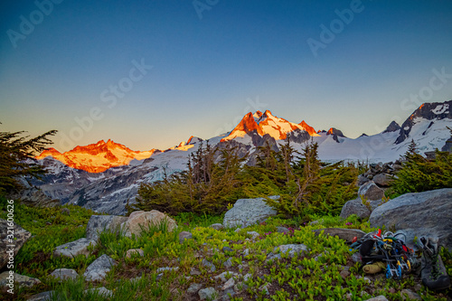 Canvas Print Climbing and Hiking in the North Cascades