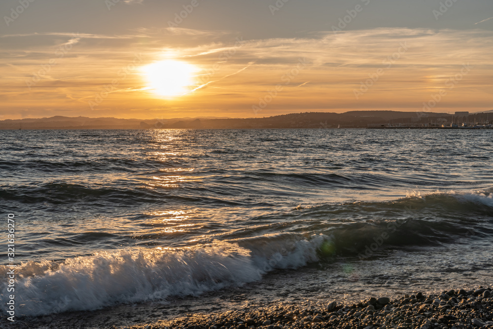 ocucher de soleil sur la mer - sunset on the sea ocucher de soleil sur la mer - sunset on the sea