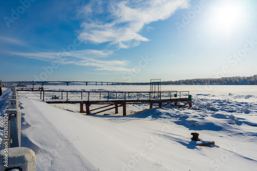 Fototapeta Naklejka Na Ścianę i Meble -  pier in winter