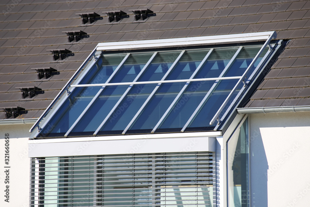 Obraz premium Modern new facade connection window