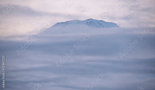 mountains and clouds © ISAMU