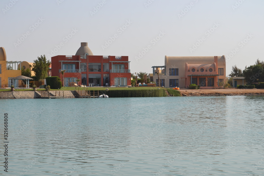 Obraz premium Beautiful view of a beachfront home