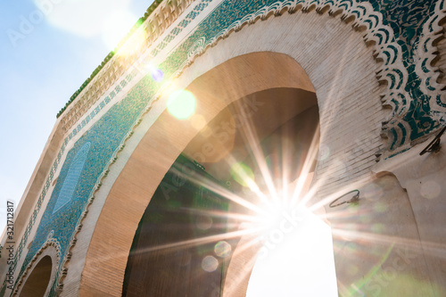 Obraz na plátně Eingang zur Medina von Fès in Marokko