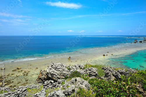 沖縄　宮古島の海 © shikema