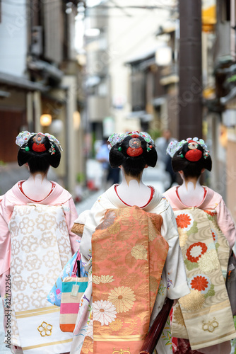 Картината върху платно Geisha or maiko in the streets of Kyoto in Japan