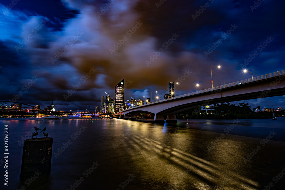 Fototapeta premium bridge at night