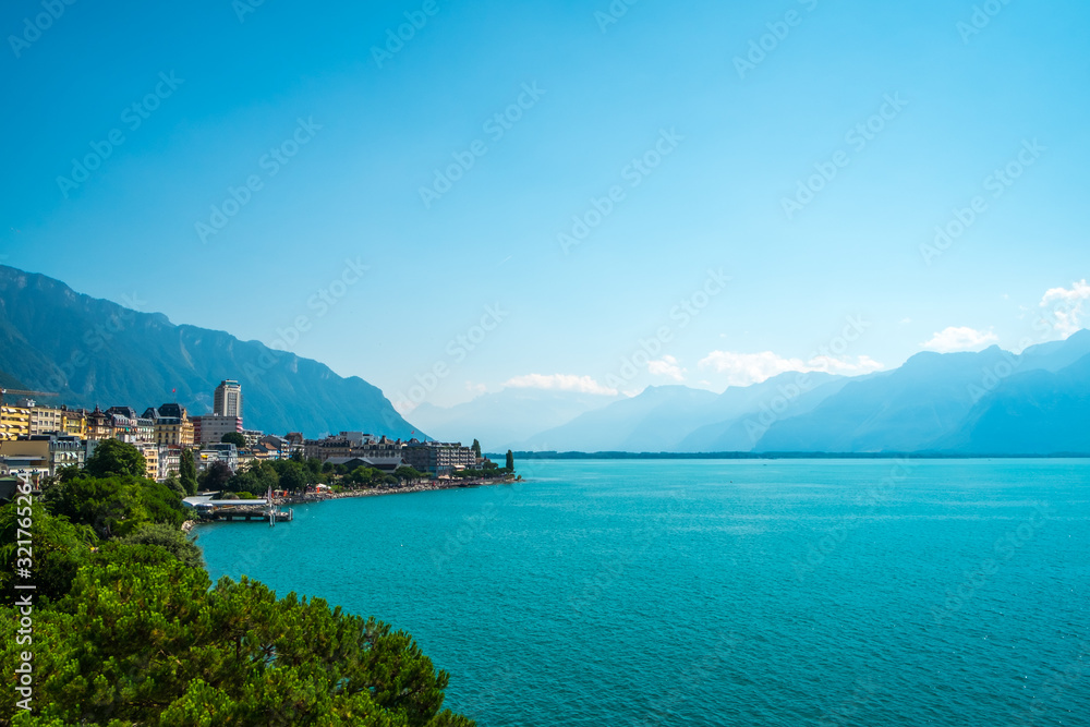  Lake Geneva and Swiss mountains