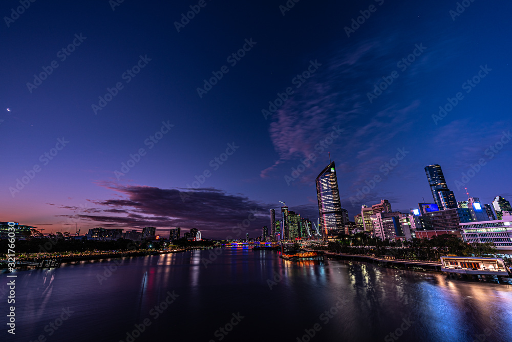 brisbane skyline at night