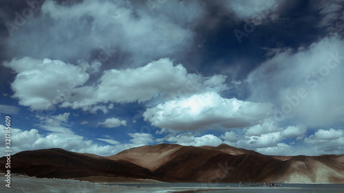 Dramatic clouds over the Pangong lake in India © Ayush