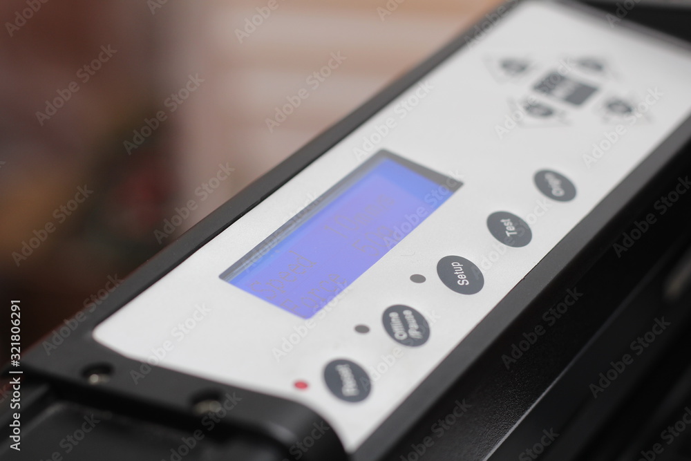 plotter display for determining cutting parameters plotter display for determining cutting parameters