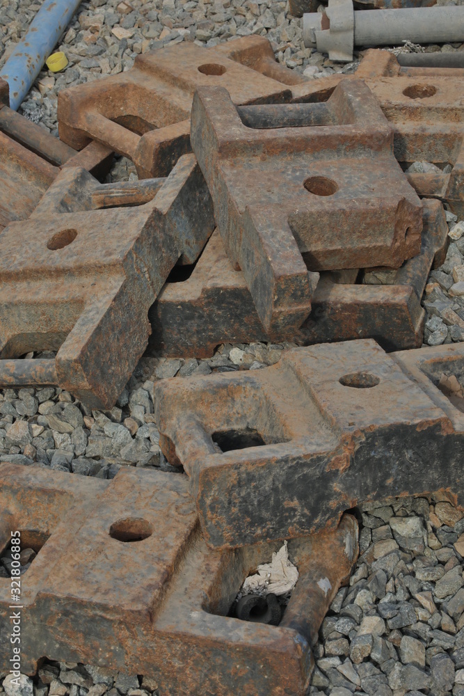 Iron Chain waste thrown on the ground