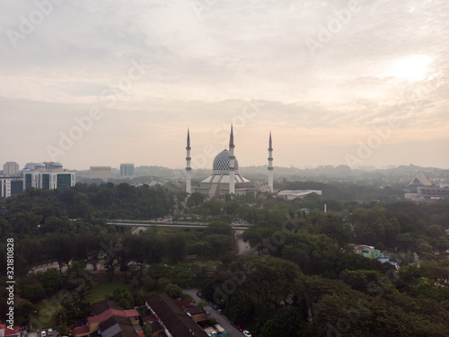 Sultan Salahuddin Abdul Aziz Mosque photo