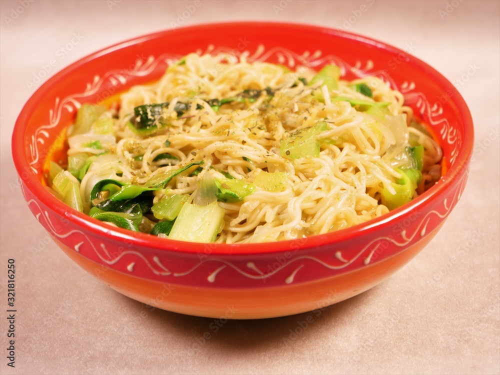 Nouille vegétarienne