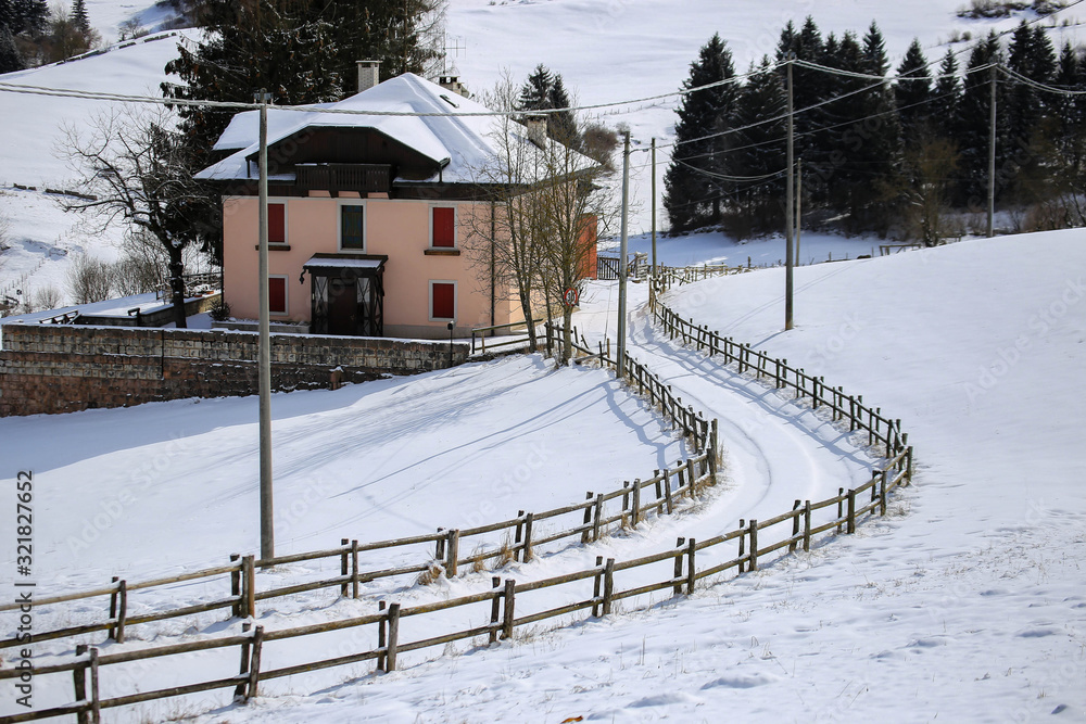 Fototapeta premium casa invernale