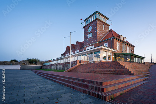 Sonnenaufgang in den Bremerhavener Havenwelten