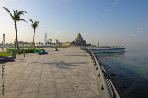 Fototapeta Naklejka Na Ścianę i Meble -  corniche in day time, Jeddah City