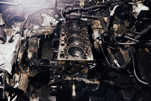 Obraz na plátne engine overhaul, combustion chamber cylinders.
