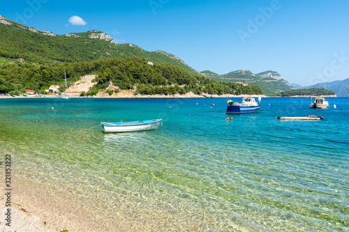 Fototapeta Naklejka Na Ścianę i Meble -  beautiful beach in Trstenik on Peljesac peninsula, Dalmatia, Croatia