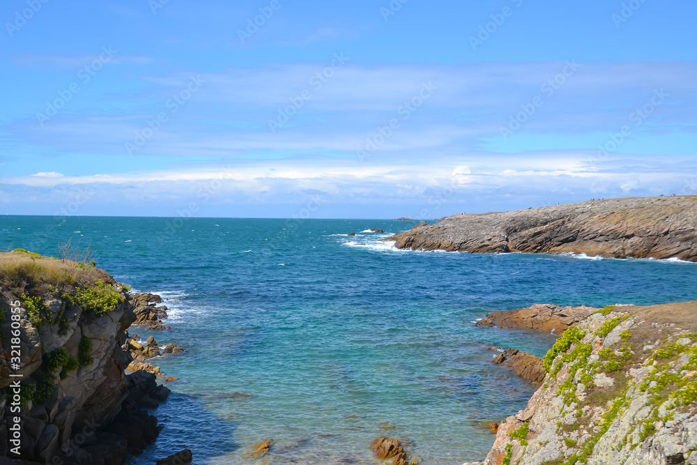 Fototapeta premium Côte et mer sauvage