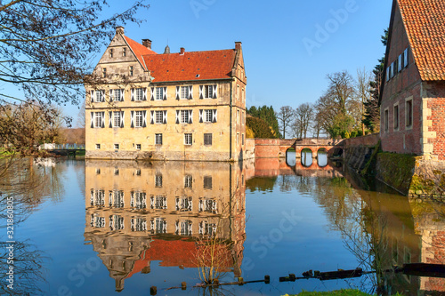 Obraz na płótnie Wasserschloss Hülshof im Münsterland, Deutschland w salonie