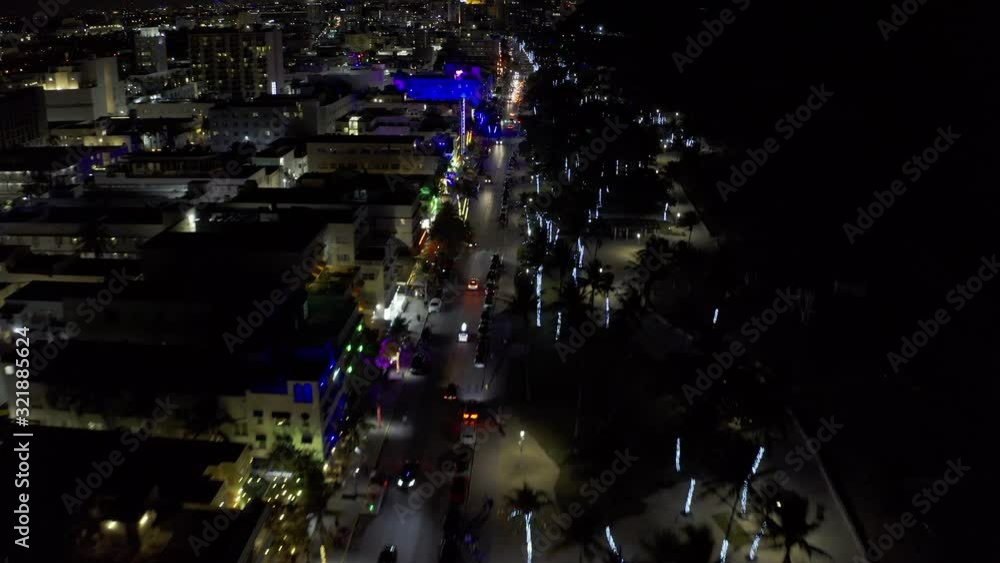 World famous Miami Beach Ocean Drive host to the wine and food fest 2020 World famous Miami Beach Ocean Drive host to the wine and food fest 2020