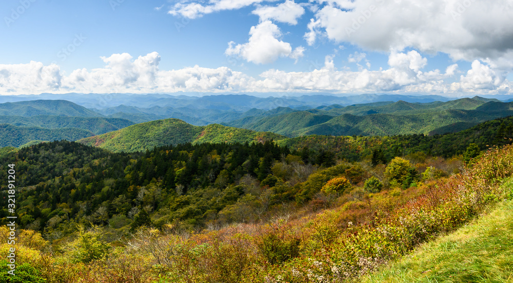 Naklejka premium Autumn in the Appalachian Mountains Viewed Along the Blue Ridge Parkway