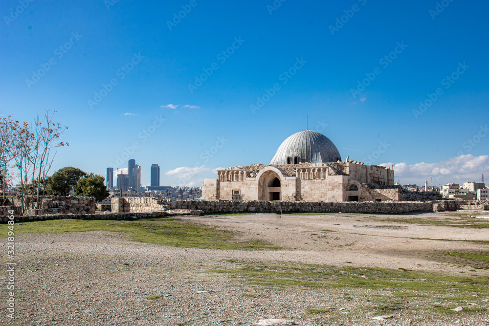Obraz premium Temple of Hercules in Amman Citadel, Amman, Jordan