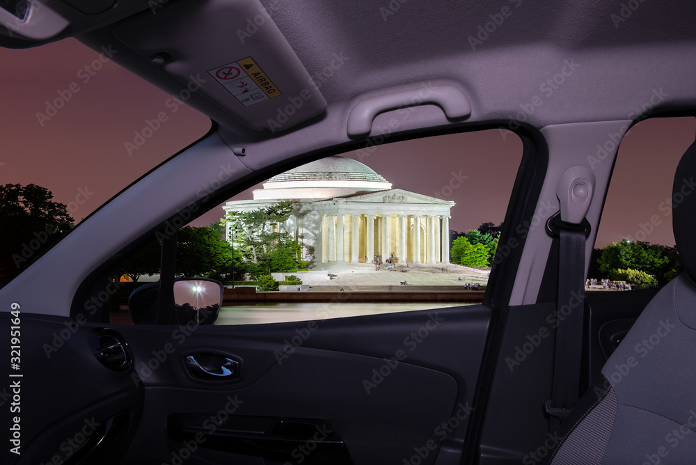 Car window view of the Jefferson Memorial, Washington DC, USA