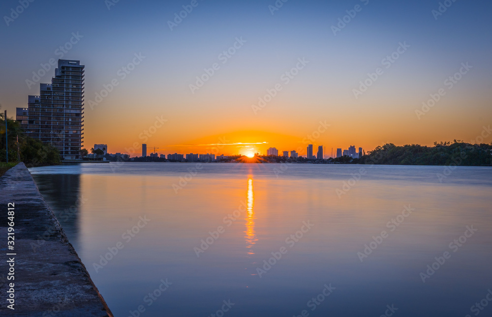 city night sunset sunrise water sky river sea horizon florida landscape dusk building urban panorama sun blue downtown