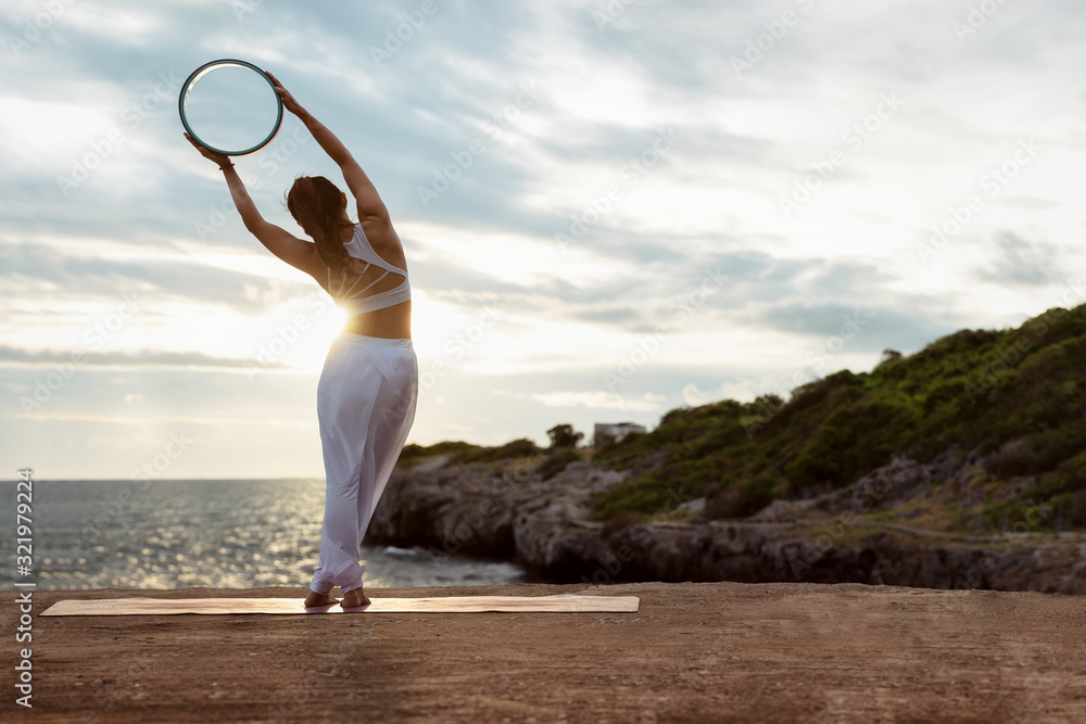 Tiny Space? Try These Yoga Poses Beginner Female Ideas
