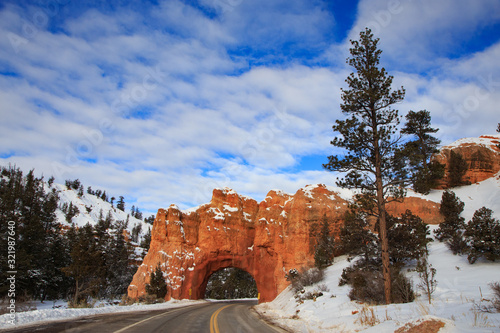 Drive-Thru Arch Red Canyon State Park