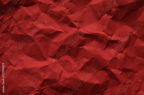 しわくちゃな赤いの紙