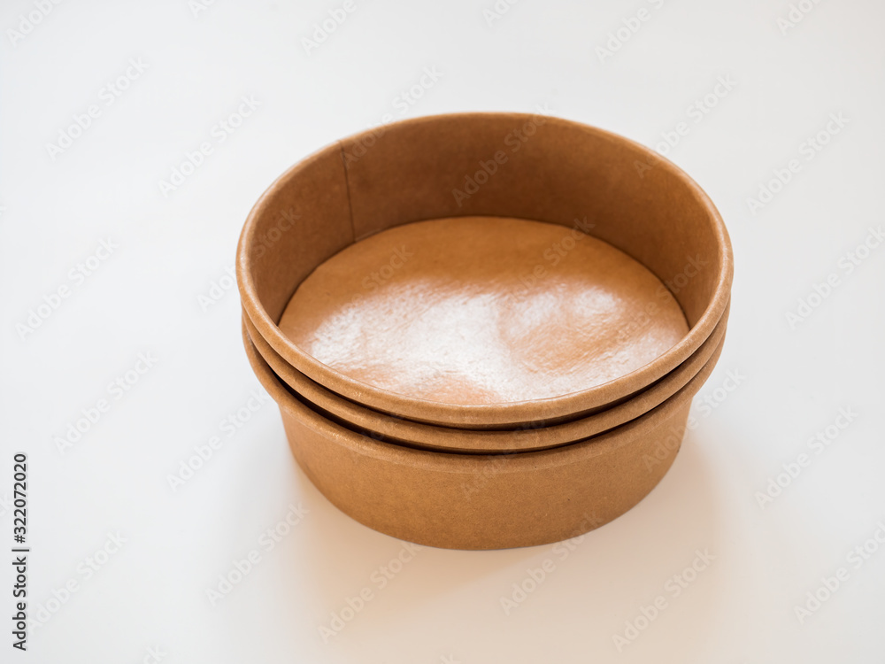 Disposable cardboard dishes made from environmentally friendly materials. Doesn't clog nature.Eco-friendly, disposable, reusable, compostable dishes. Paper plates for food, dishes. Disposable cardboard dishes made from environmentally friendly materials. Doesn't clog nature.Eco-friendly, disposable, reusable, compostable dishes. Paper plates for food, dishes.