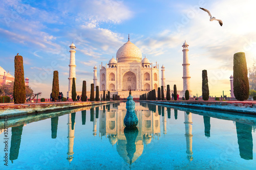 Taj Mahal sunrise view, Agra, Uttar Pradesh, India