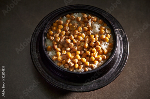 Chick pea on steamed rice 