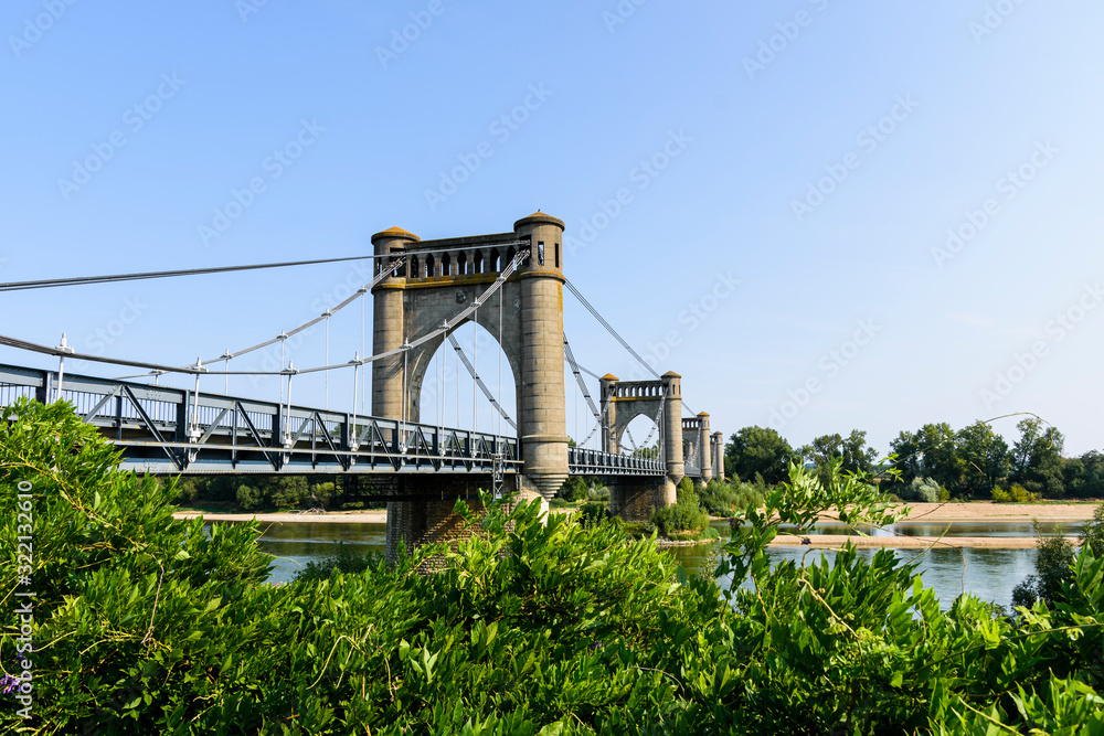 Naklejka premium view of the langeais bridge, the river and its surroundings