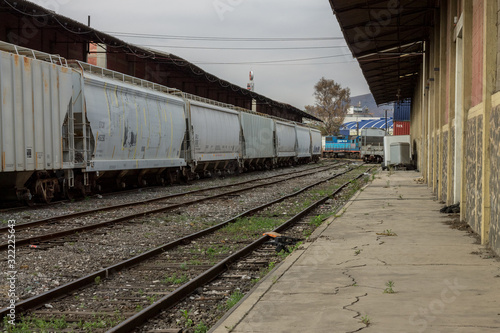 Pantaco. Ciudad de Mexico. Mexico 11/01/2020. train tracks in the middle of warehouses made of bricks