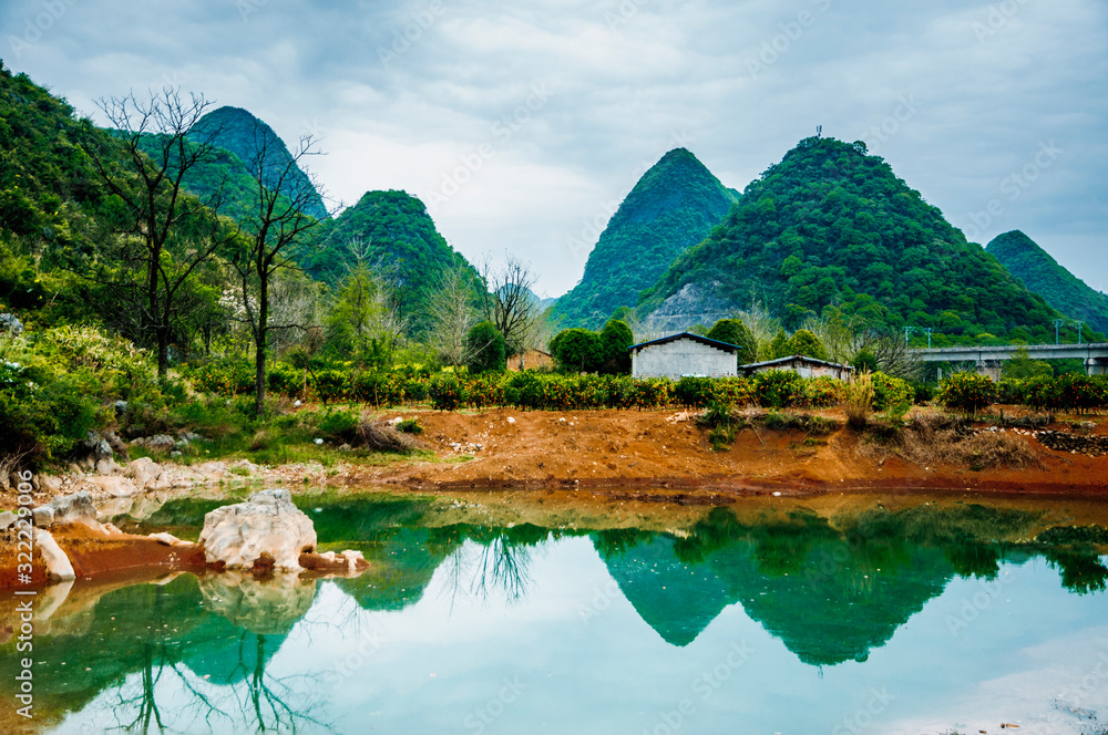 Fototapeta premium Mountain and river scenery