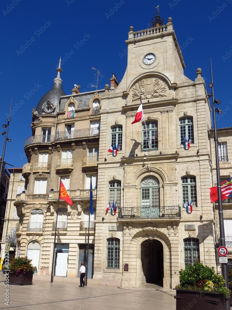 Hôtel de ville / mairie de Béziers, dans l’Hérault (France)