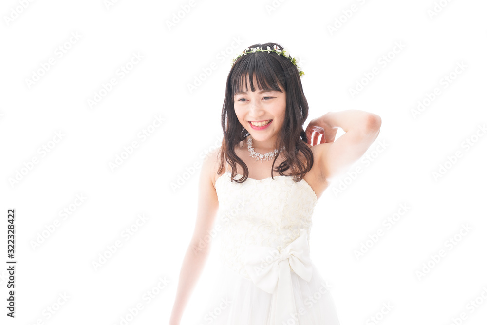 ドレスを着た笑顔の花嫁 ドレスを着た笑顔の花嫁
