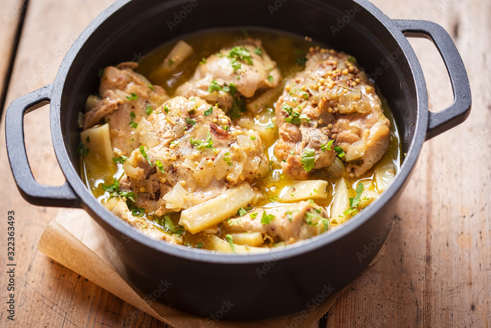 Honey mustard chicken pot with parsnips Honey mustard chicken pot with parsnips