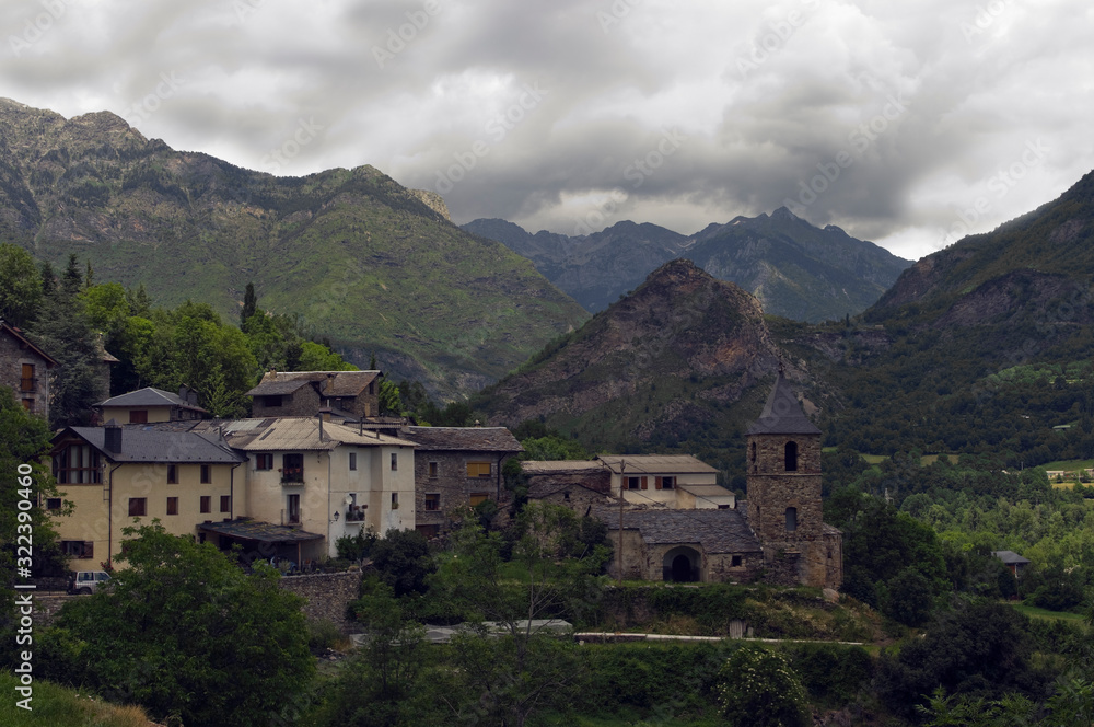 Pueblo de Vllanoba en la provincia de Huesca. Pirineos españoles
