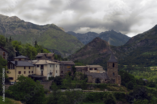 Pueblo de Vllanoba en la provincia de Huesca. Pirineos espa  oles