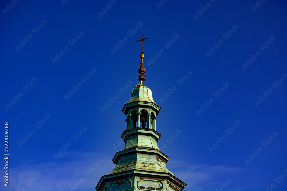 wieża kościoła katolickiego