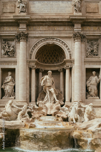 Fontana di trevi  photo