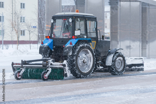 Working snow cleaner.