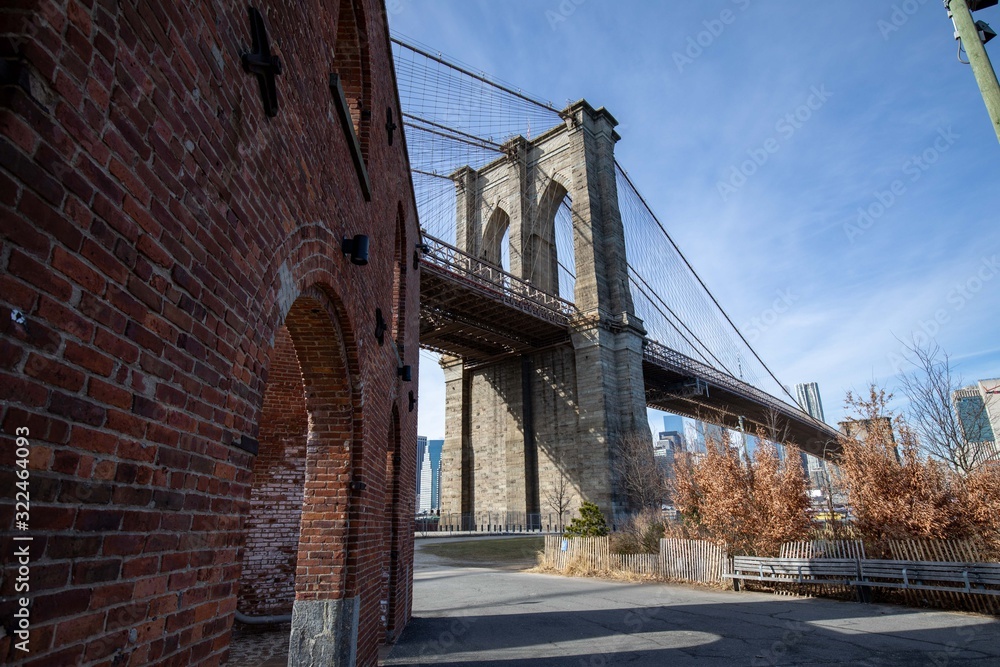 Naklejka premium ブルックリンブリッジパークからの風景