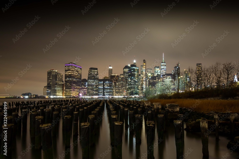 マンハッタンの夜景　：　ブルックリンより